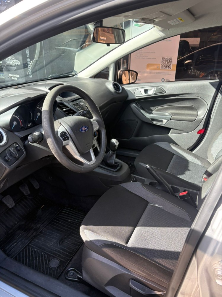 Ford Fiesta Kinetic S Plus — foto 14